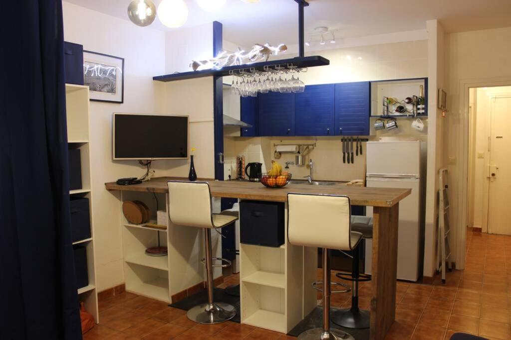 Luxury 4 Bed Apartment On Coastal Footpath At Cap Ras Llança Exterior foto